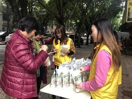 ���ɞ�Ů�񂃫I���؄e�Y���